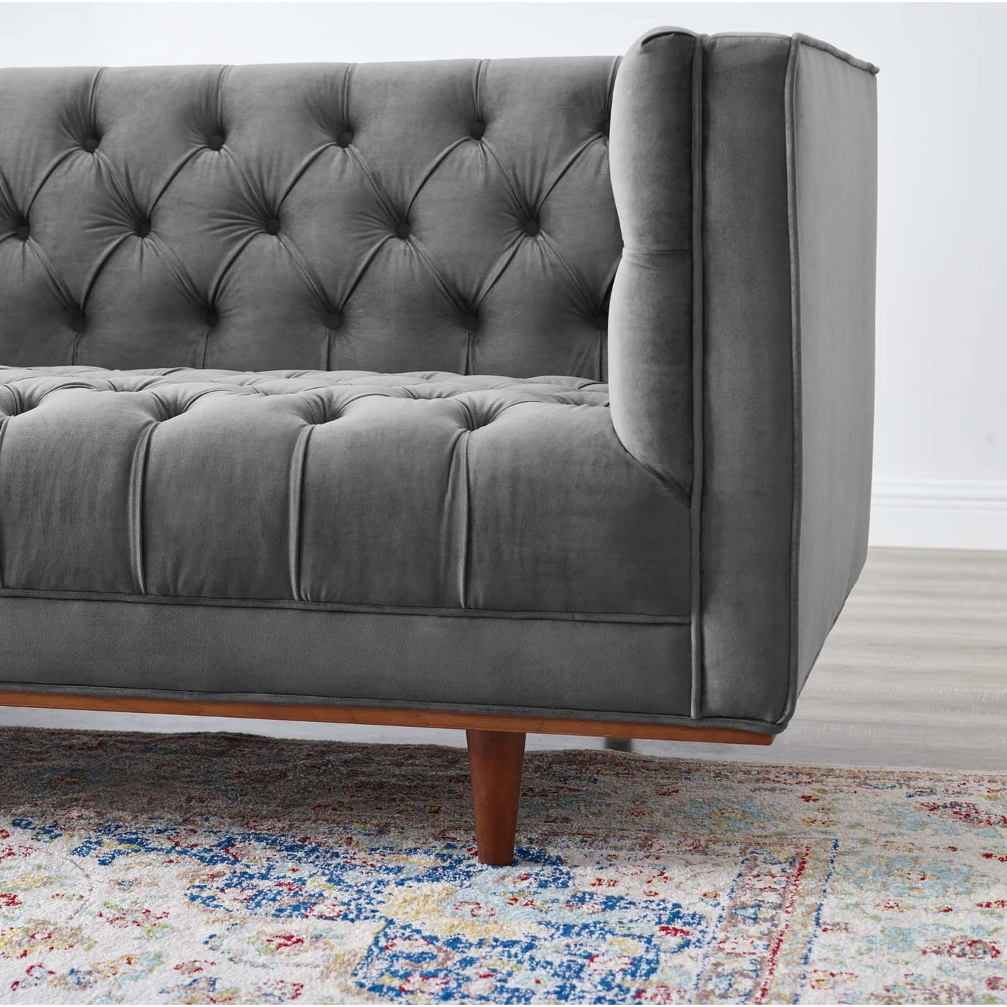 019 SI-1928146 | Closeup | Carbon Sofa by Evans & Londeen in gray. Made from 2int foam density 62lbs, m3, 2.5int foam density 67lbs, 1int foam density 40lbs, silk cotton, non-woven fabric cover, rubber wood legs, wood frame, legs is with walnut #12 leg, we