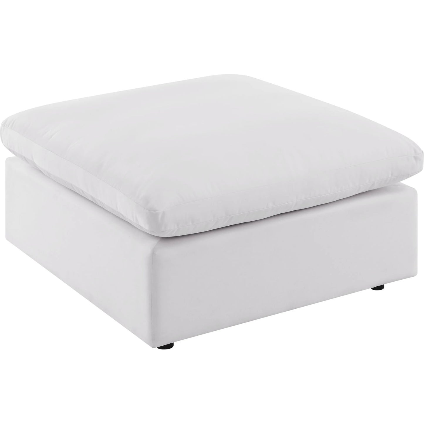 023 SI-1929538 | Additional Silo | Wheatland 5-Piece Sectional Sofa by Evans & Londeen in white. Made from seat cushion: foam density 34kg, m3, spray bonded cotton, non-woven fabric cover, doll cotton, aluminium frame, aluminum tube in a modern style.