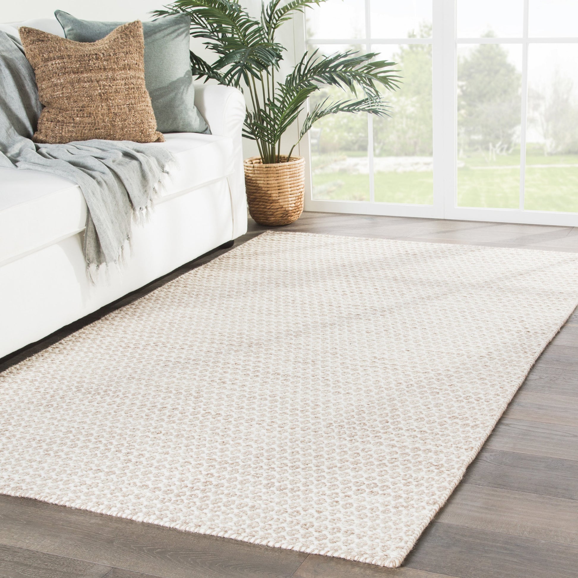 Enclave ENC04 Rug by Jaipur Living in beige, ivory. Made from 100% wool in a unique style.