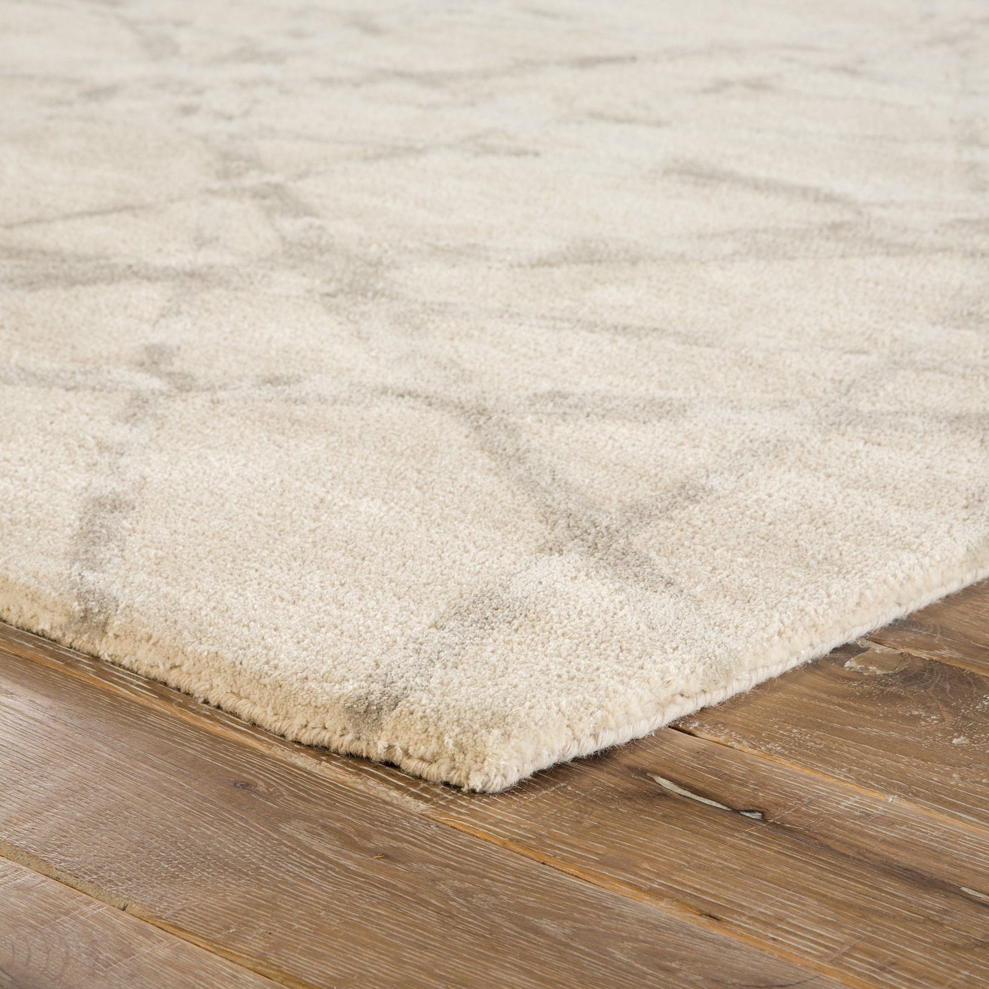 Etho By Nikki Chu ENK11 Rug by Jaipur Living in ivory, gray. Made from unique in a unique style.