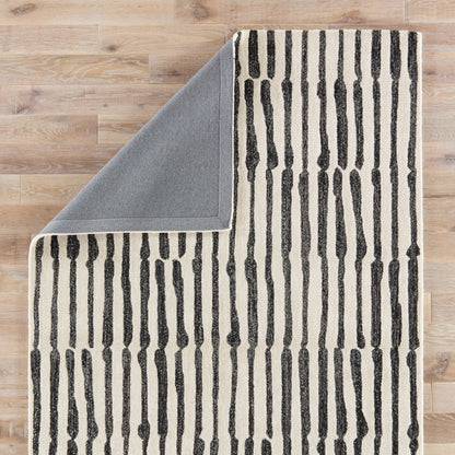 Vera by Nikki Chu ENK13 Rug by Jaipur Living in white, black. Made from unique in a unique style.