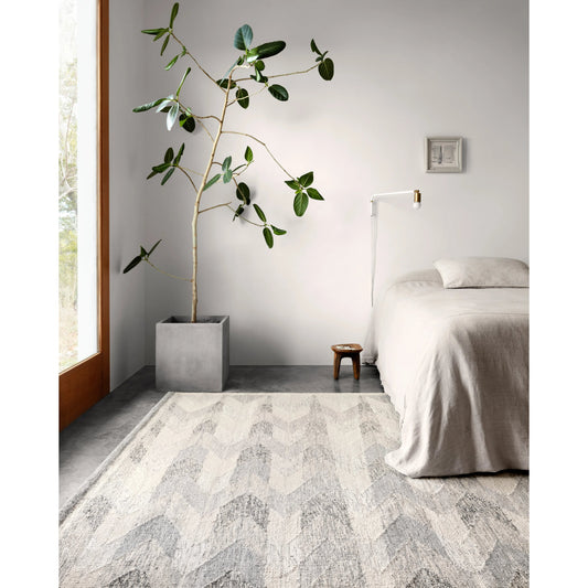 Evelina EVE-02 Rug by Loloi in pewter, silver. Made from 25% wool, 21% viscose, 20% cotton, 18% viscose from bamboo, 8% chenille, 5% acrylic, 3% linen in a ecle