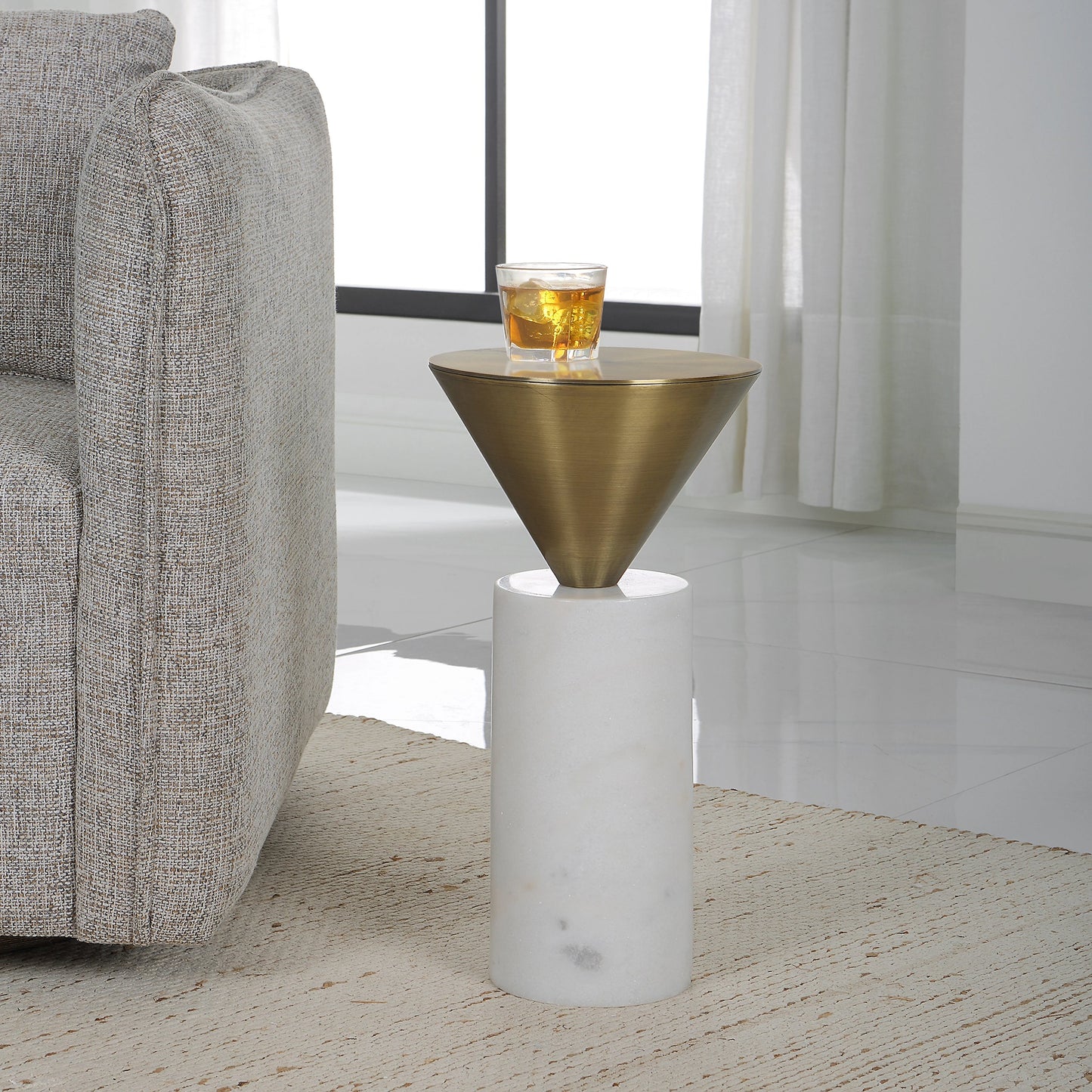 006 SI-1981353 | Lifestyle | Top Hat Drink Table by Uttermost in white, brushed brass. Made from marble, steel in a eclectic & global style.