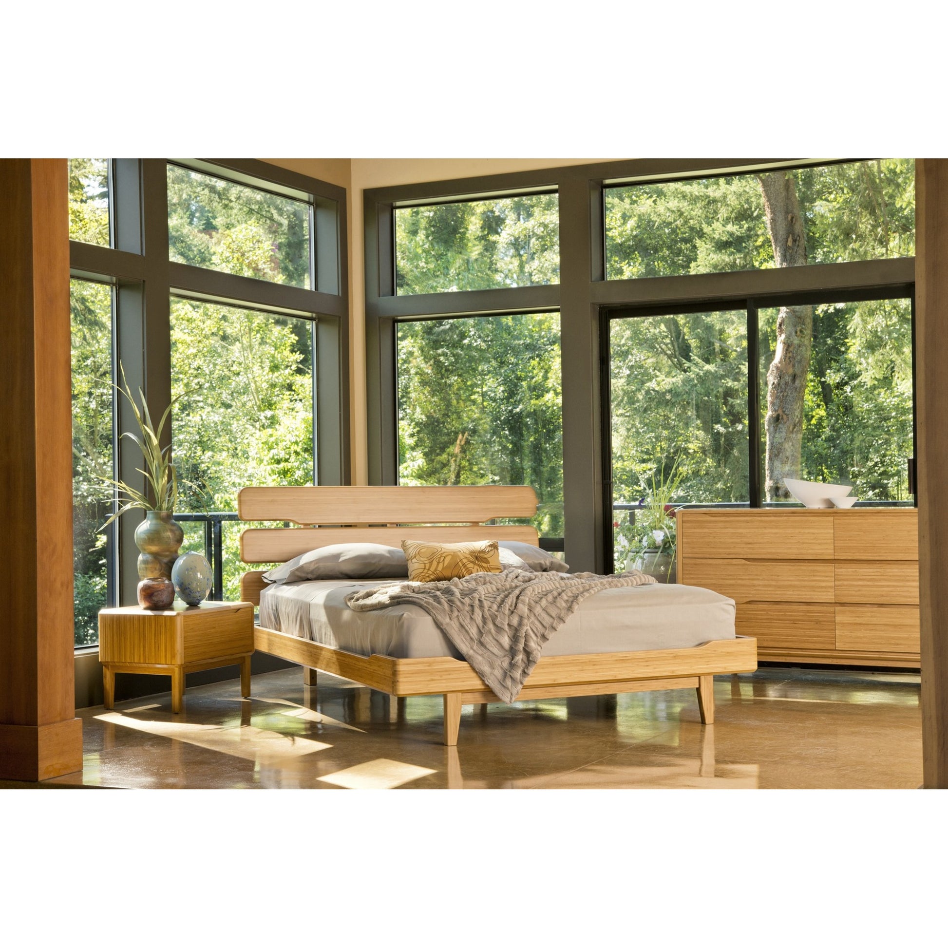 Currant Platform Bed by Greenington. Made from unique in a transitional style.