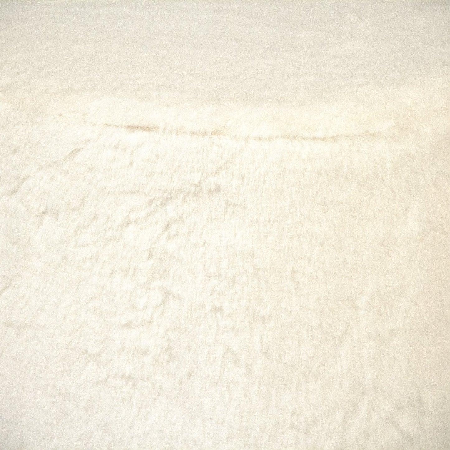 003 SR-900456 | Closeup | White Faux Fur Vanity Stool by Zentique in white. Made from white faux fur velvet in a transitional style.