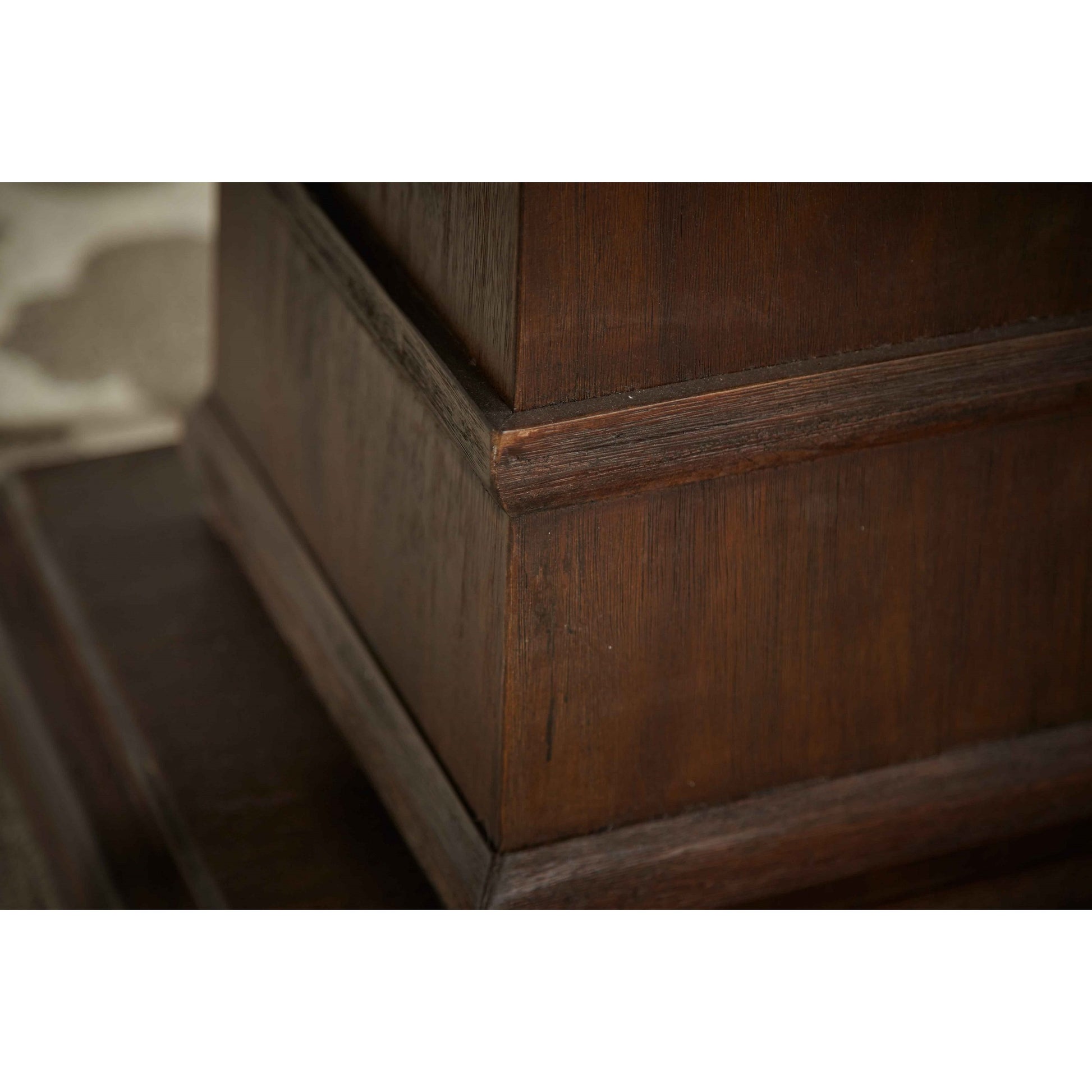 Hudson Square Dining Table by Essentials For Living in natural gray. Made from solid acacia, acacia veneer in a cottage & farmhouse style.