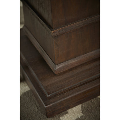 Hudson Square Dining Table by Essentials For Living in natural gray. Made from solid acacia, acacia veneer in a cottage & farmhouse style.