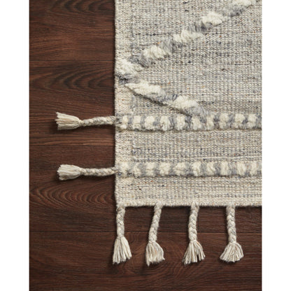 IMA-03 by Loloi in ivory, light gray. Made from 100% wool in a rustic style.