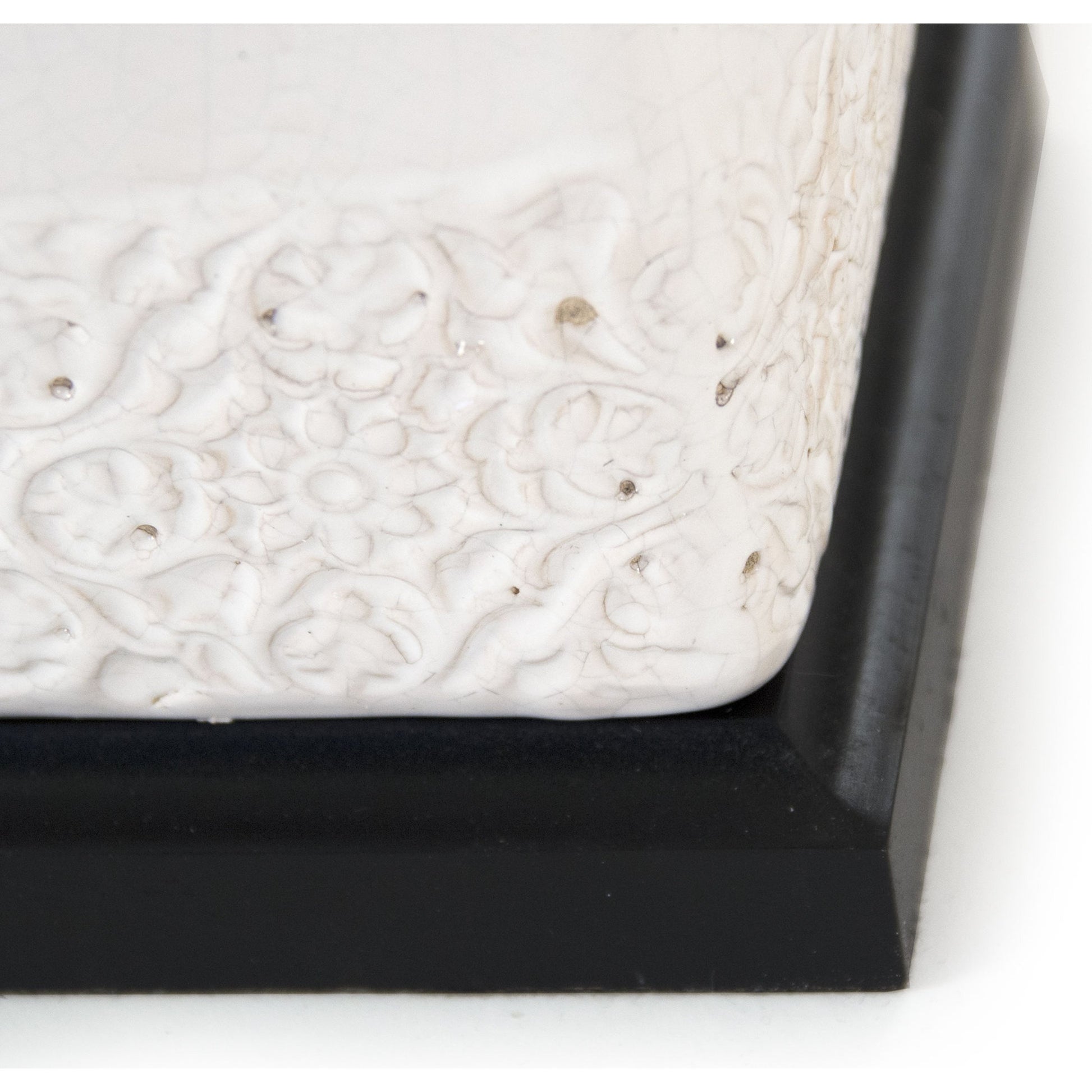 Sampson Lamp by Zentique in distressed crackle white, burlap shade and ceramic. Made from ceramic in a cottage & farmhouse style.