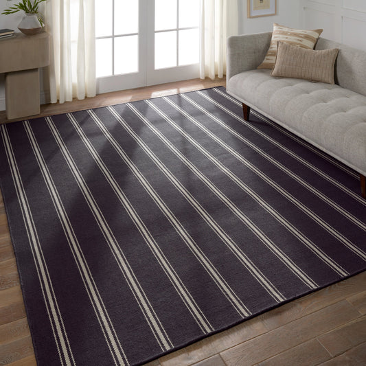 Laguna Memento LAG04 Rug by Jaipur Living in navy, ivory. Made from 100% pet yarn in a unique style.
