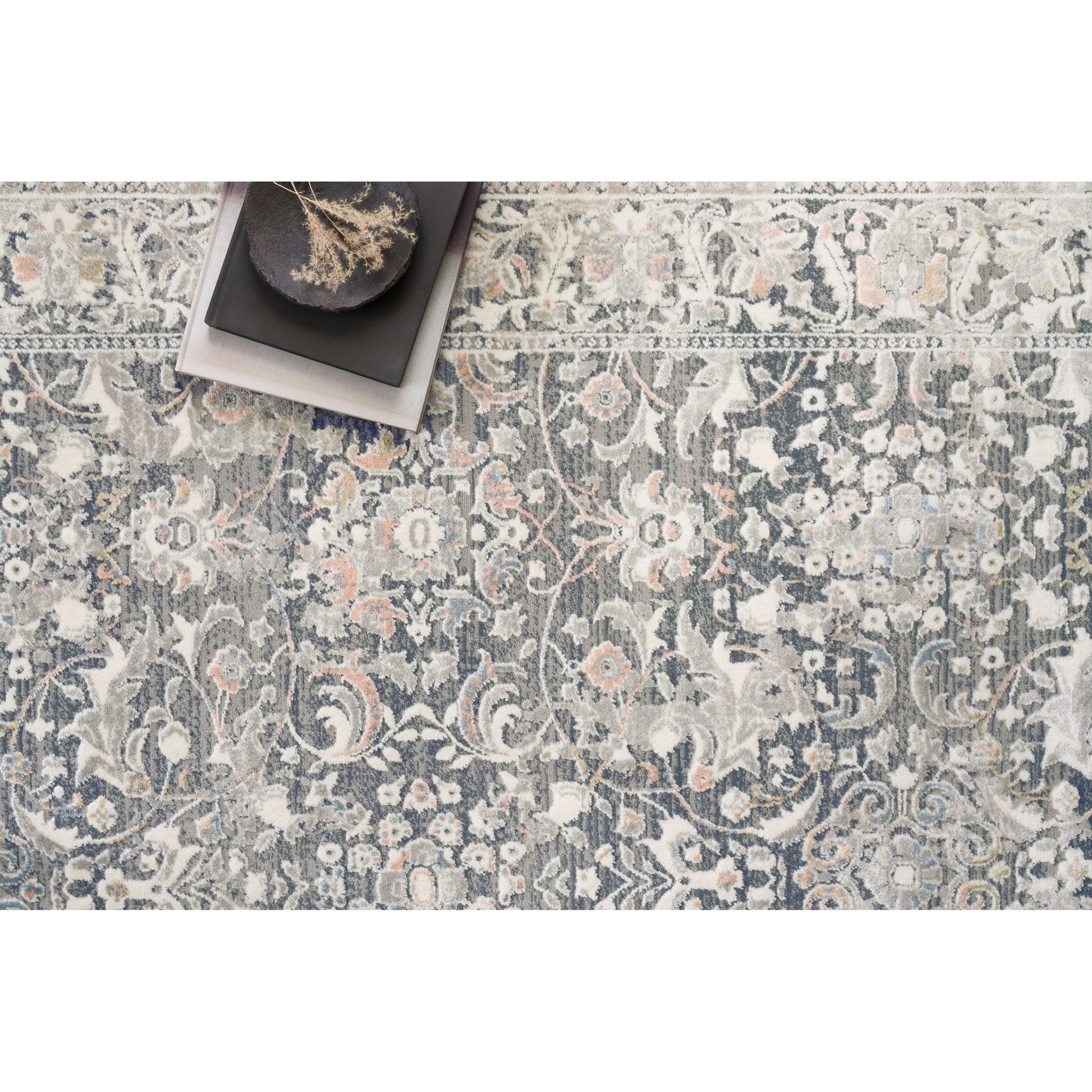 Lucia LUC-04 Rug by Loloi in gray, mist. Made from polypropylene, polyester in a traditional style.