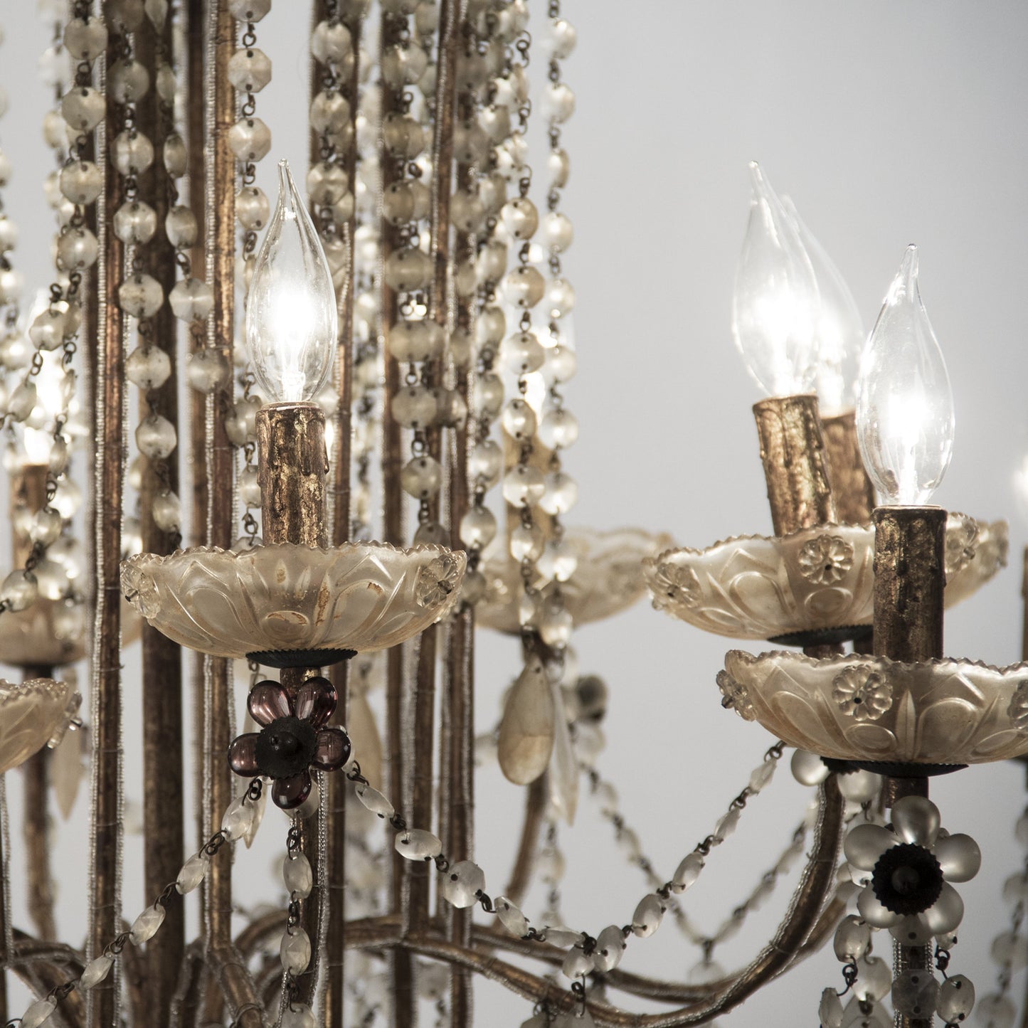 004 S-337527 | Closeup | Lazzaro Chandelier by Zentique in gold and crystal, iron. Made from crystal, iron in a traditional style.