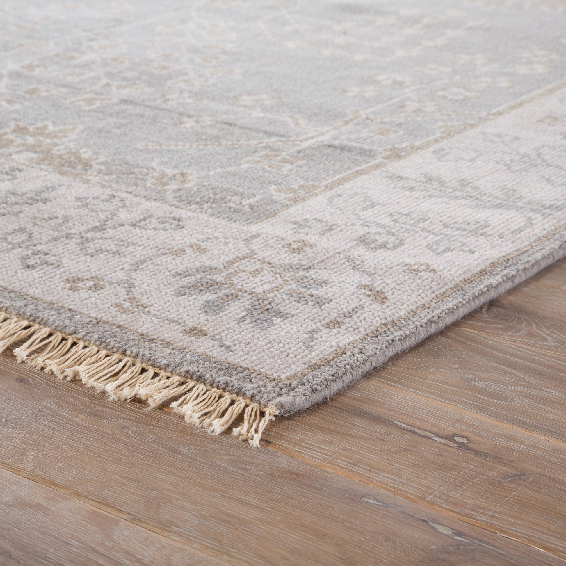Liberty LIB02 Rug by Jaipur Living in gray, beige. Made from 100% wool in a traditional style.