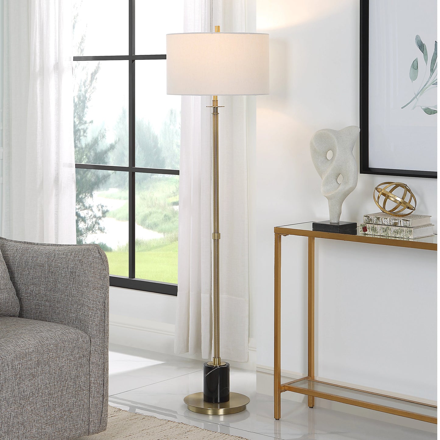 005 SI-1981393 | Lifestyle | Guard Floor Lamp by Uttermost in brass. Made from iron, marble, fabric in a modern style.