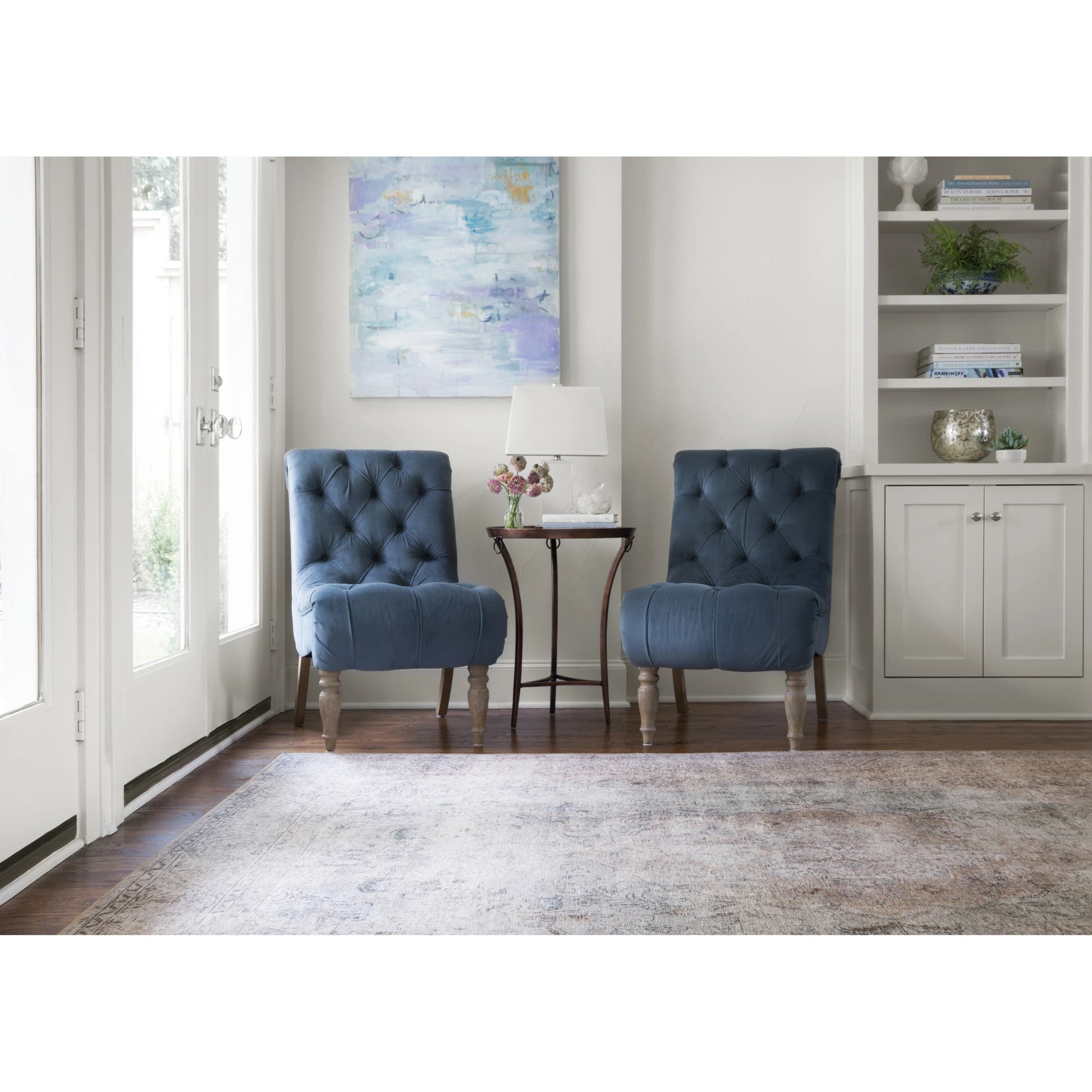 Loren LQ-04 Rug by Loloi in silver, slate. Made from 100% polyester in a traditional style.