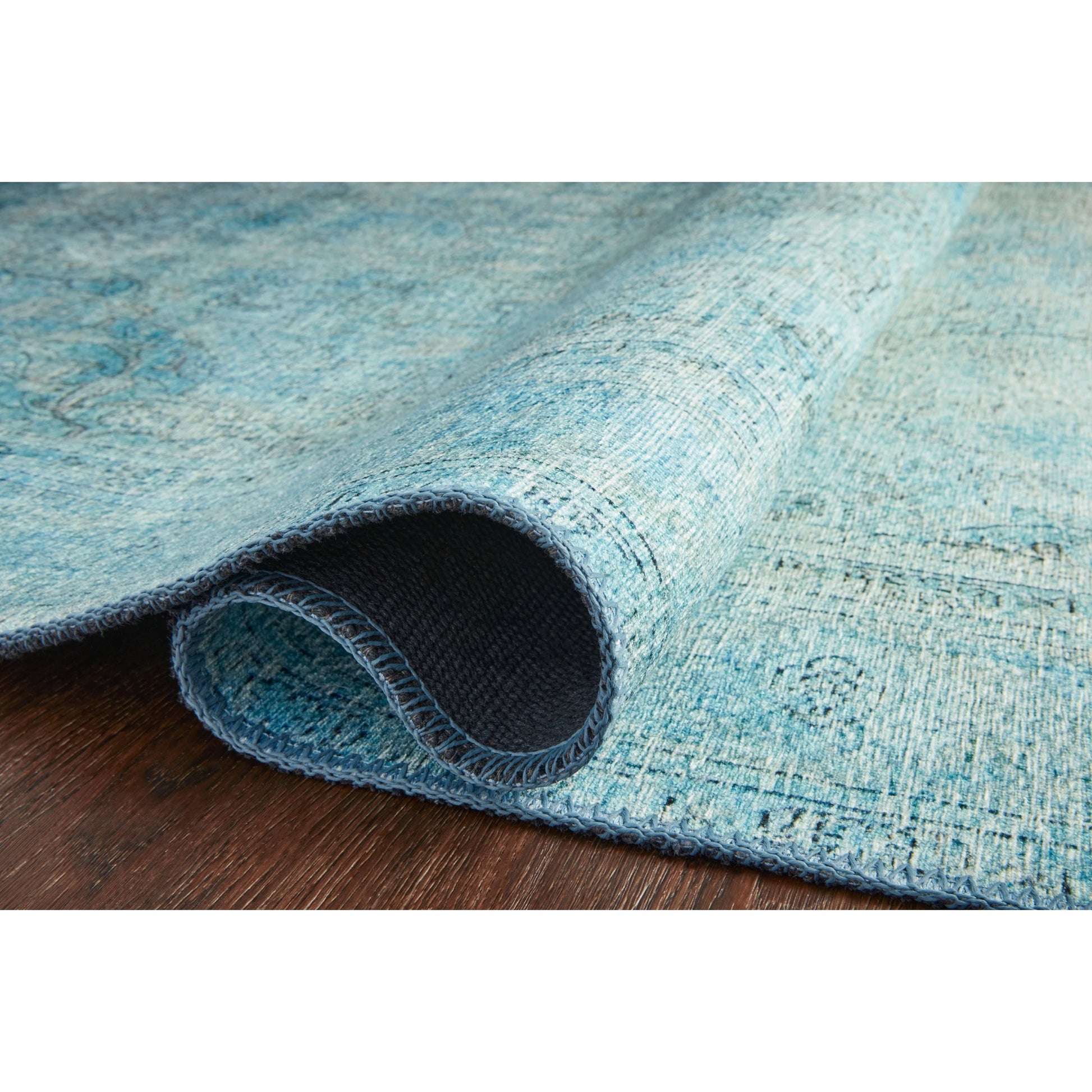 Loren LQ-08 Rug by Loloi in aqua. Made from 100% polyester in a coastal style.