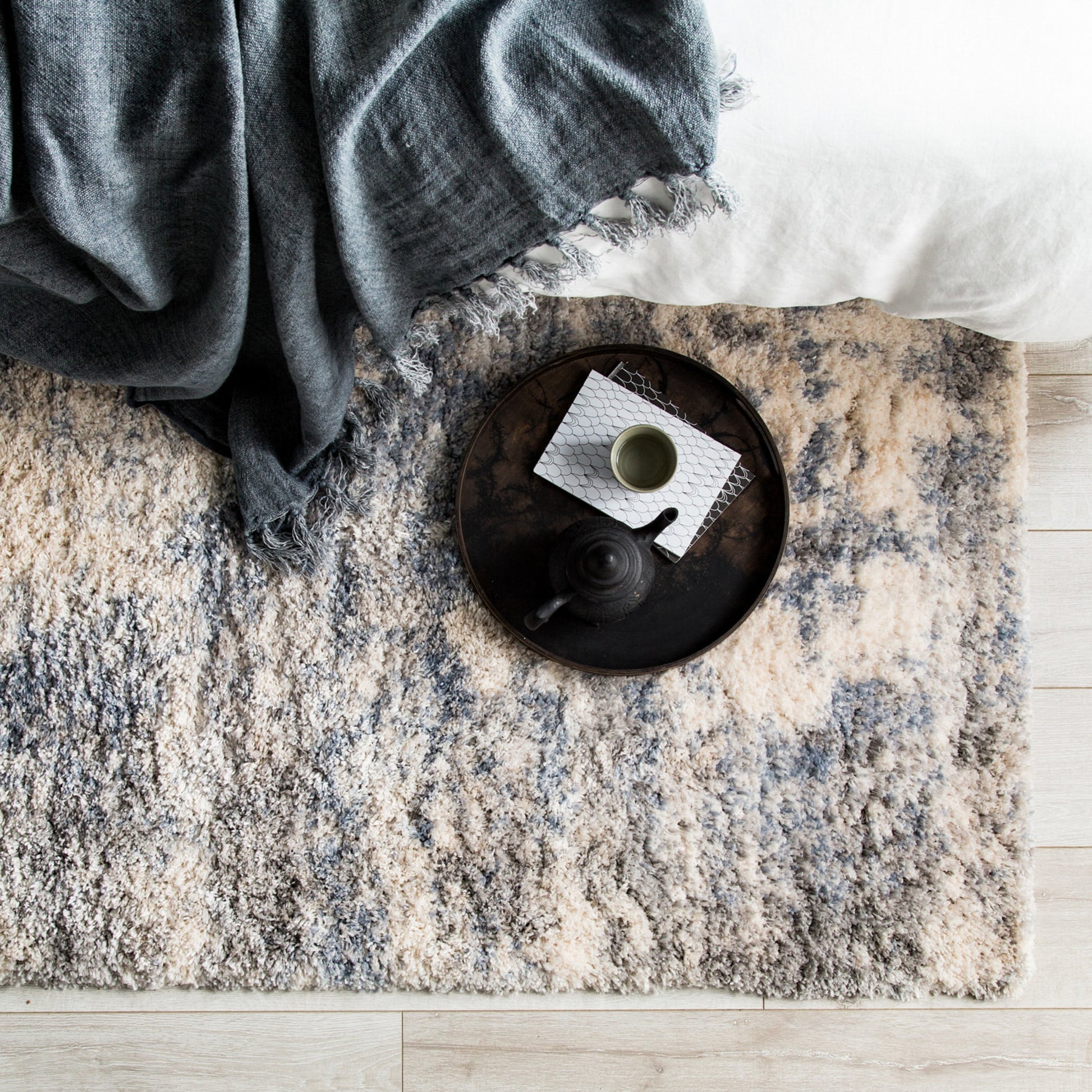 Lyra LYR03 Rug by Jaipur Living in light gray, blue. Made from 100% polypropylene in a unique style.