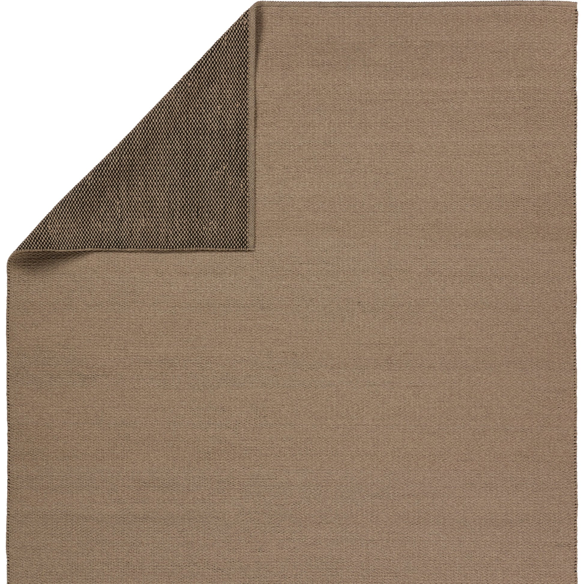 Maverick MAV09 Rug by Jaipur Living in taupe. Made from 70% polypropylene 30% polyester in a unique style.