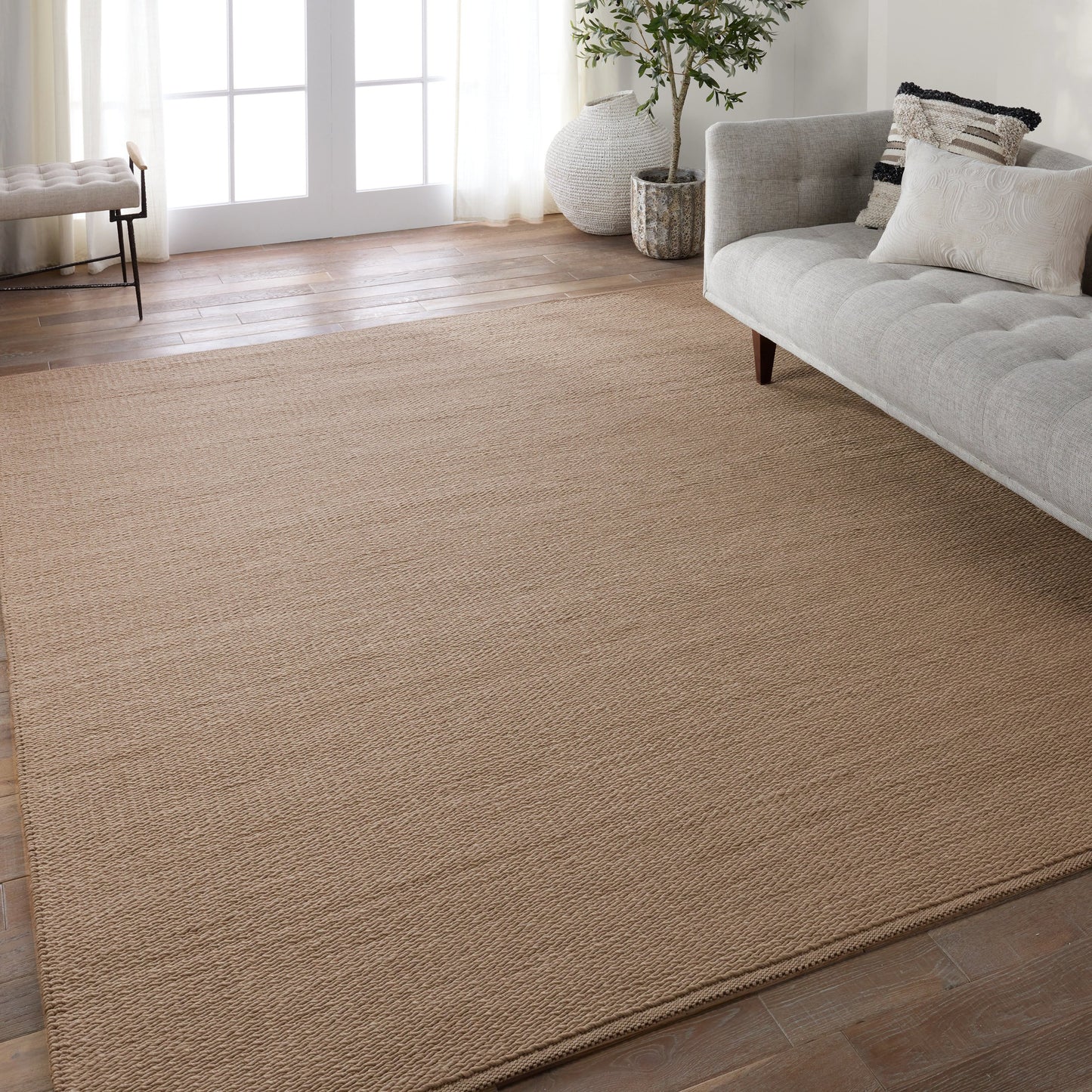 006 SI-1973616,SI-1973617 | Lifestyle | Maverick MAV09 Rug by Jaipur Living in taupe. Made from 70% polypropylene 30% polyester in a unique style.