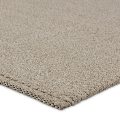 Maverick MAV10 Rug by Jaipur Living in light gray. Made from 70% polypropylene 30% polyester in a unique style.