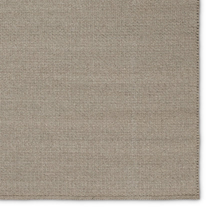 Maverick MAV10 Rug by Jaipur Living in light gray. Made from 70% polypropylene 30% polyester in a unique style.
