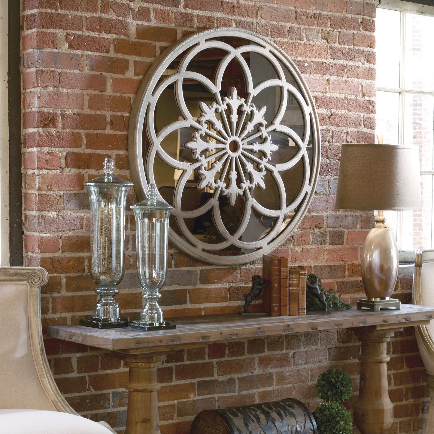 002 S-252102 | Lifestyle | Conselyea Round Mirror by Uttermost. Made from mdf in a cottage & farmhouse style.