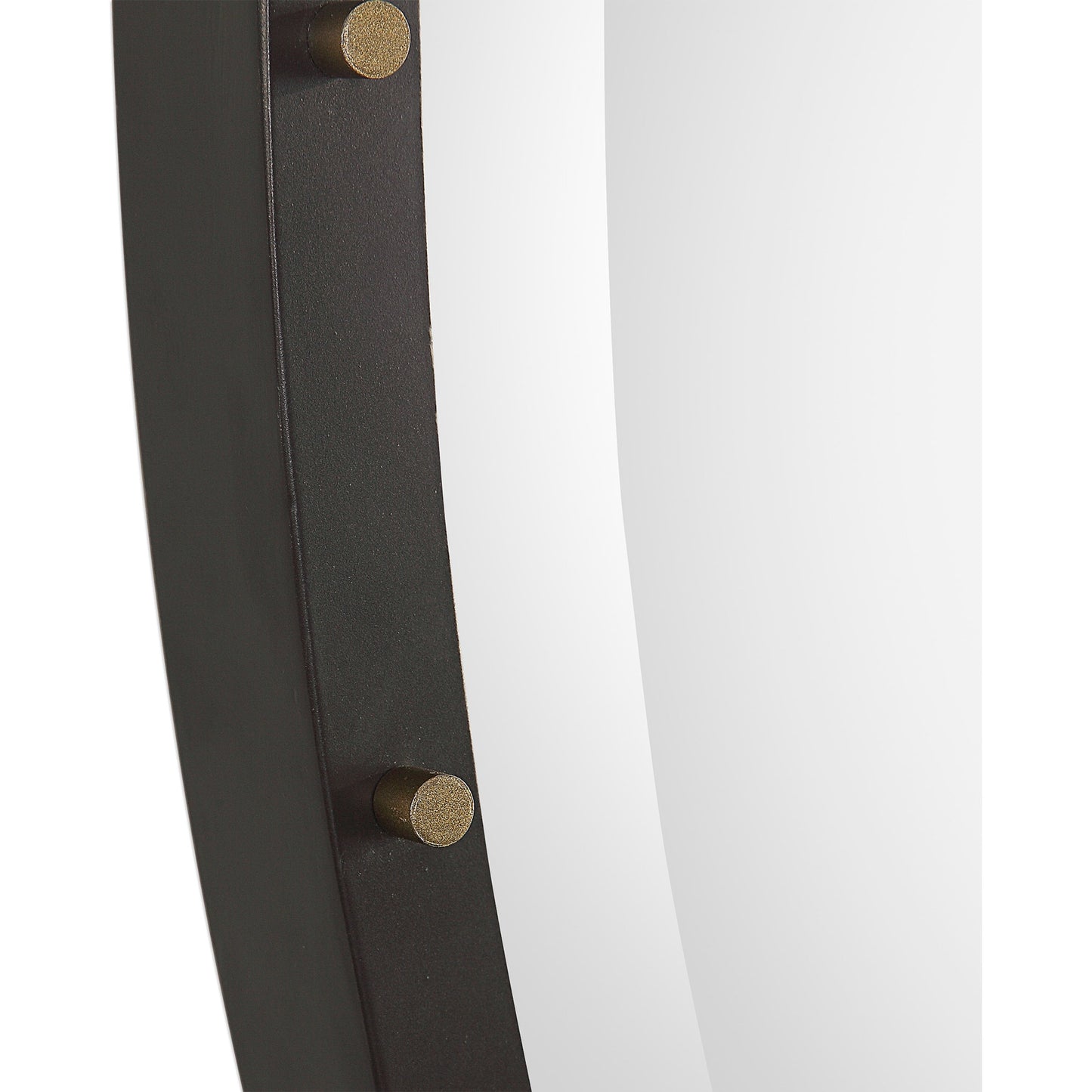 003 S-328834 | Closeup | Benedo Round Mirror by Uttermost. Made from metal, mirror in a modern style.