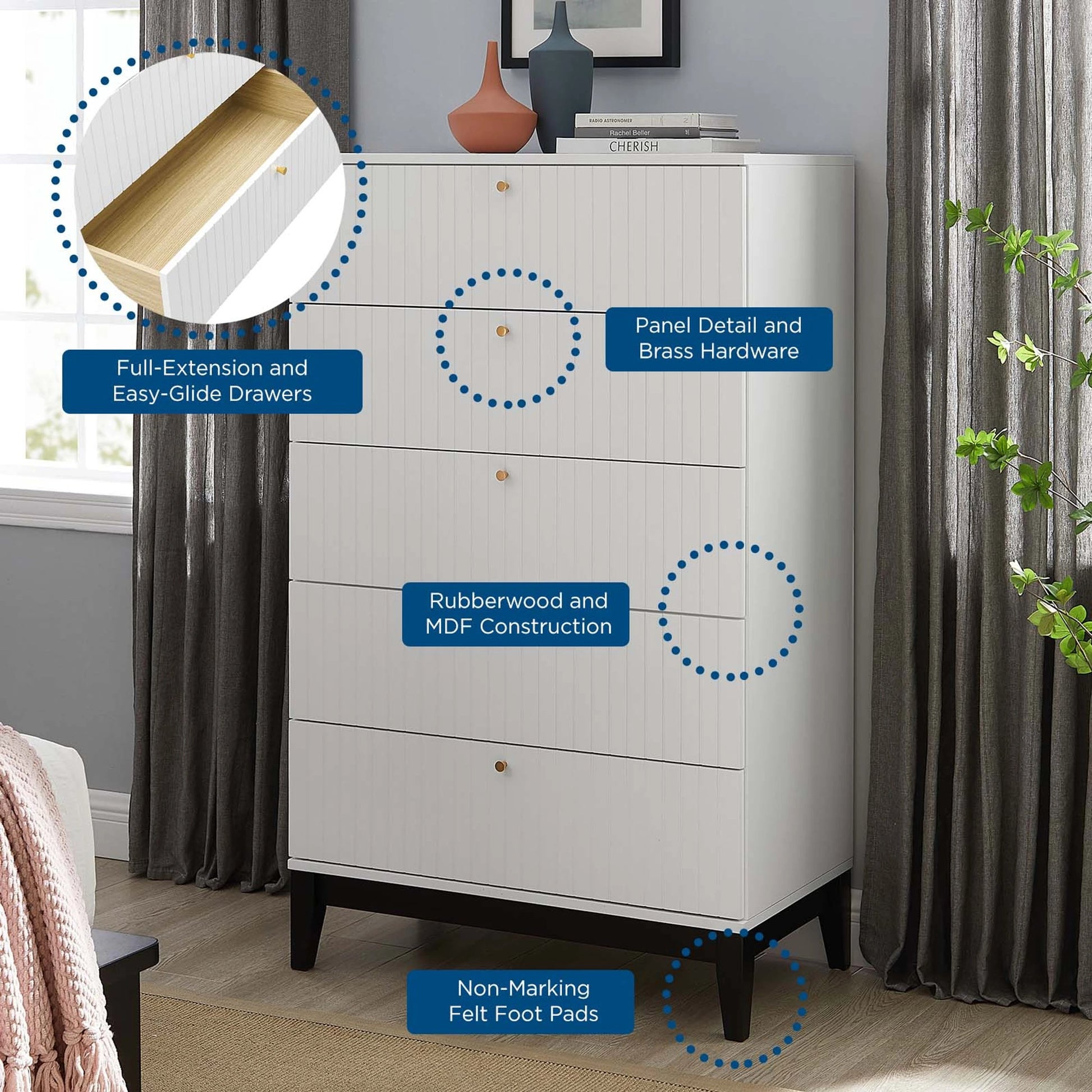 Day Chest by Evans & Londeen in white. Made from mdf board, rubberwood in a modern style.