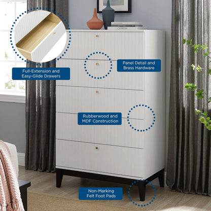 Day Chest by Evans & Londeen in white. Made from mdf board, rubberwood in a modern style.