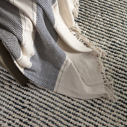 Naturals Tobago NAT26 Rug by Jaipur Living in white, black. Made from 100% jute in a unique style.