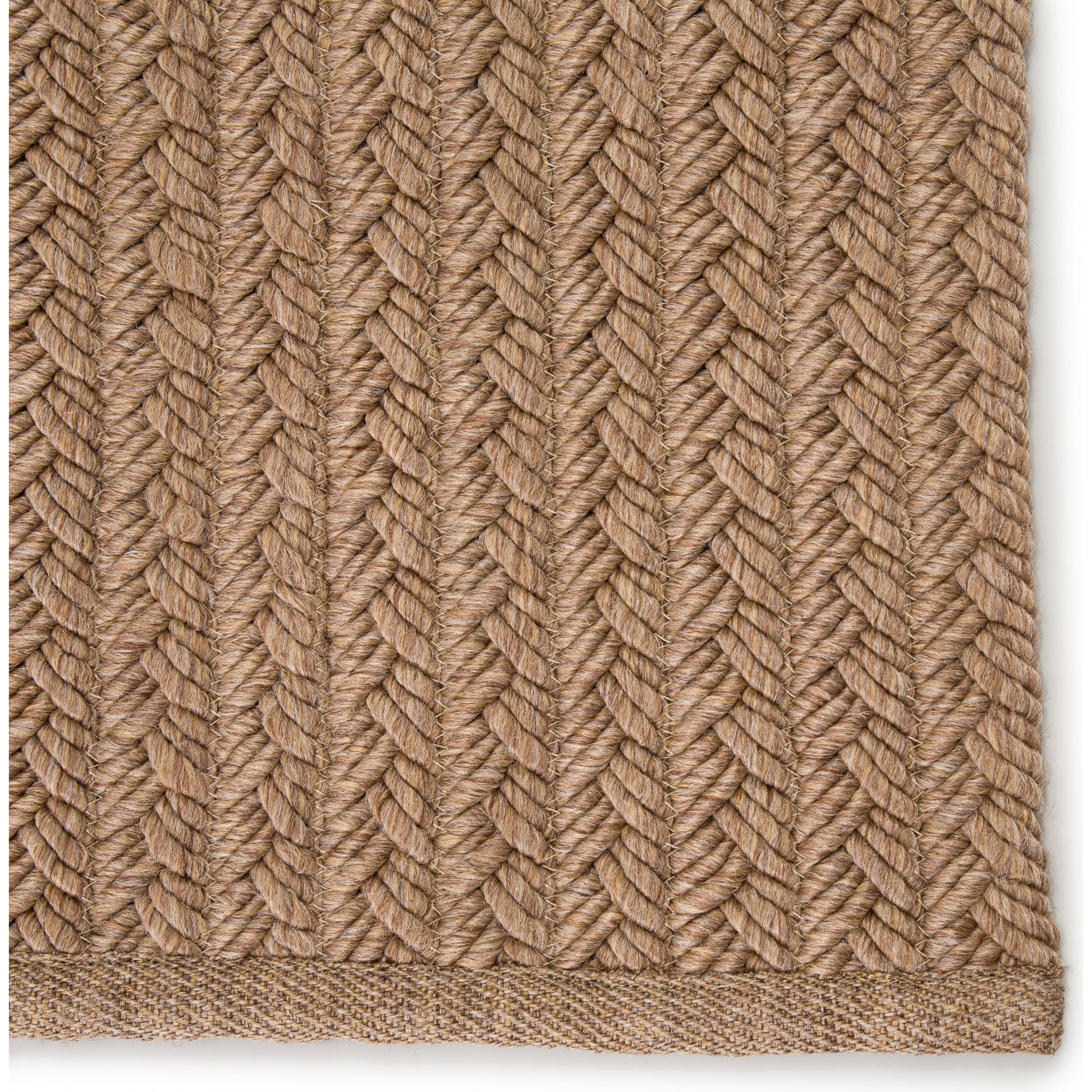 Iver Rug by Jaipur Living. Made from 50% polypropylene, 25% viscose, 25% polyester in a unique style.