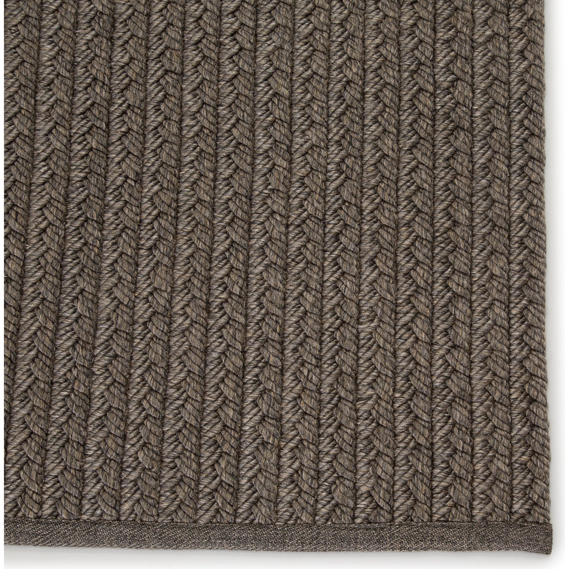 Iver Rug by Jaipur Living. Made from 50% polypropylene, 25% viscose, 25% polyester in a unique style.