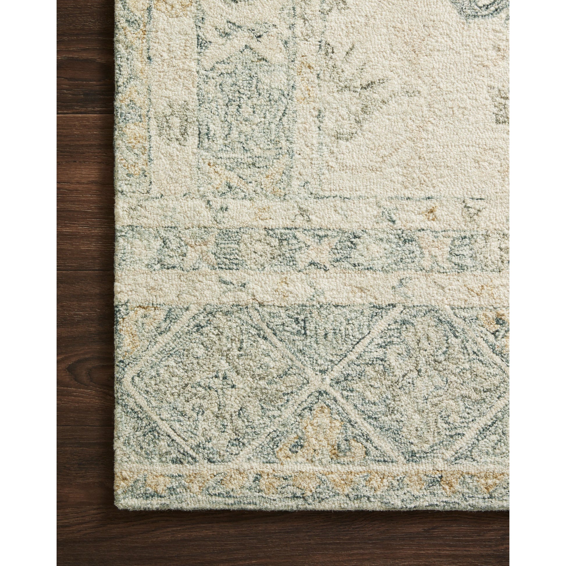 Norabel Aubrey Rug by Loloi. Made from 100% wool in a cottage & farmhouse style.