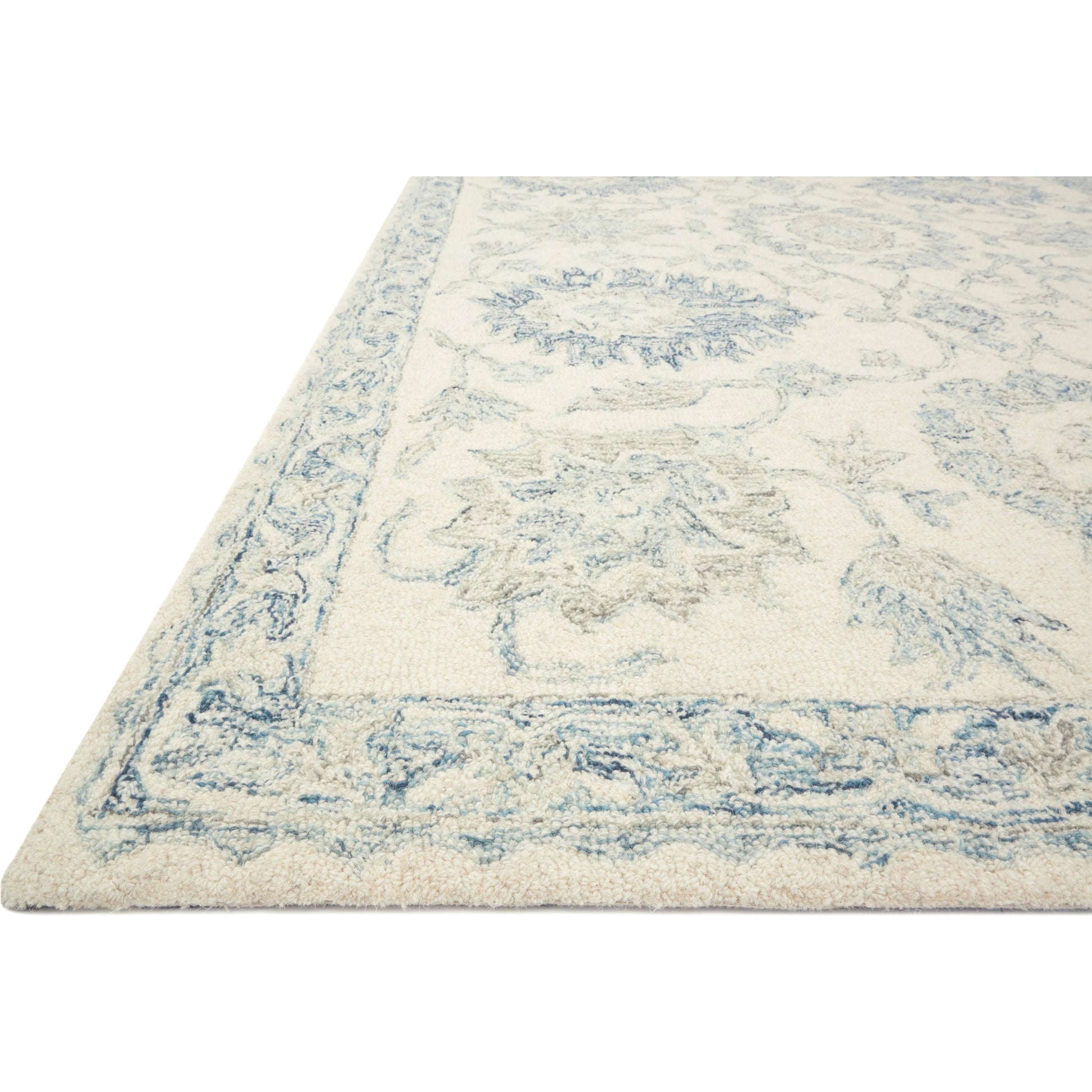 Norabel Ellie Rug by Loloi. Made from 100% wool in a transitional style.