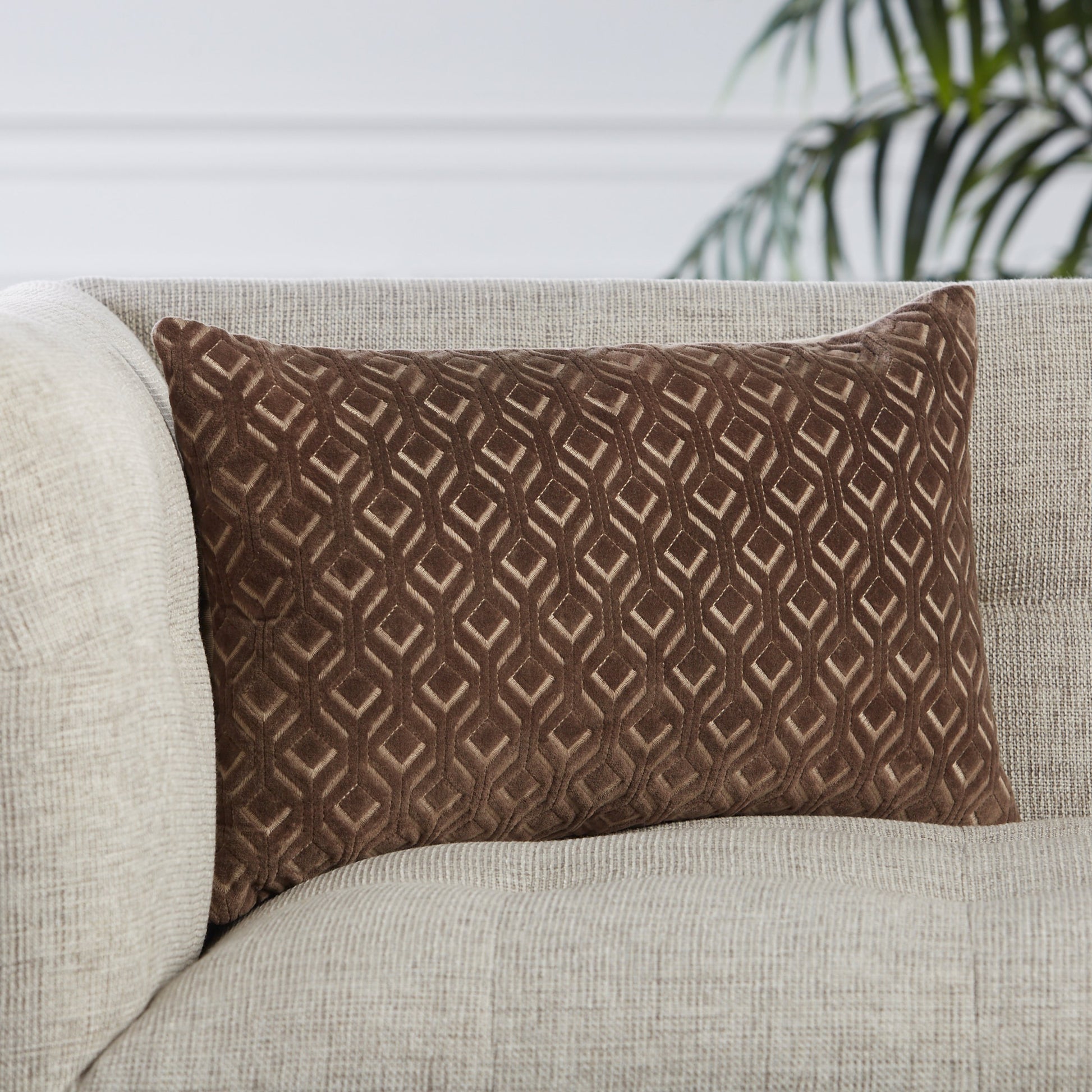 Nouveau NOU10 Pillow by Jaipur Living. Made from 100% cotton in a transitional style.
