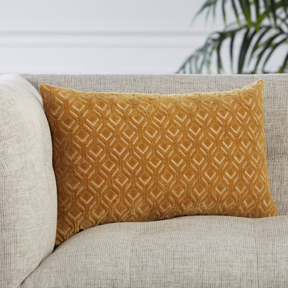 Nouveau NOU10 Pillow by Jaipur Living. Made from 100% cotton in a transitional style.