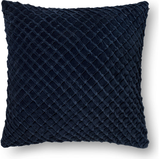 P0125 Pillow by Loloi. Made from 100% cotton, velvet in a modern style.