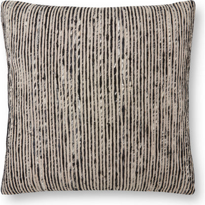 P0242 Pillow by Loloi. Made from 60% cotton, 40% silk in a traditional style.