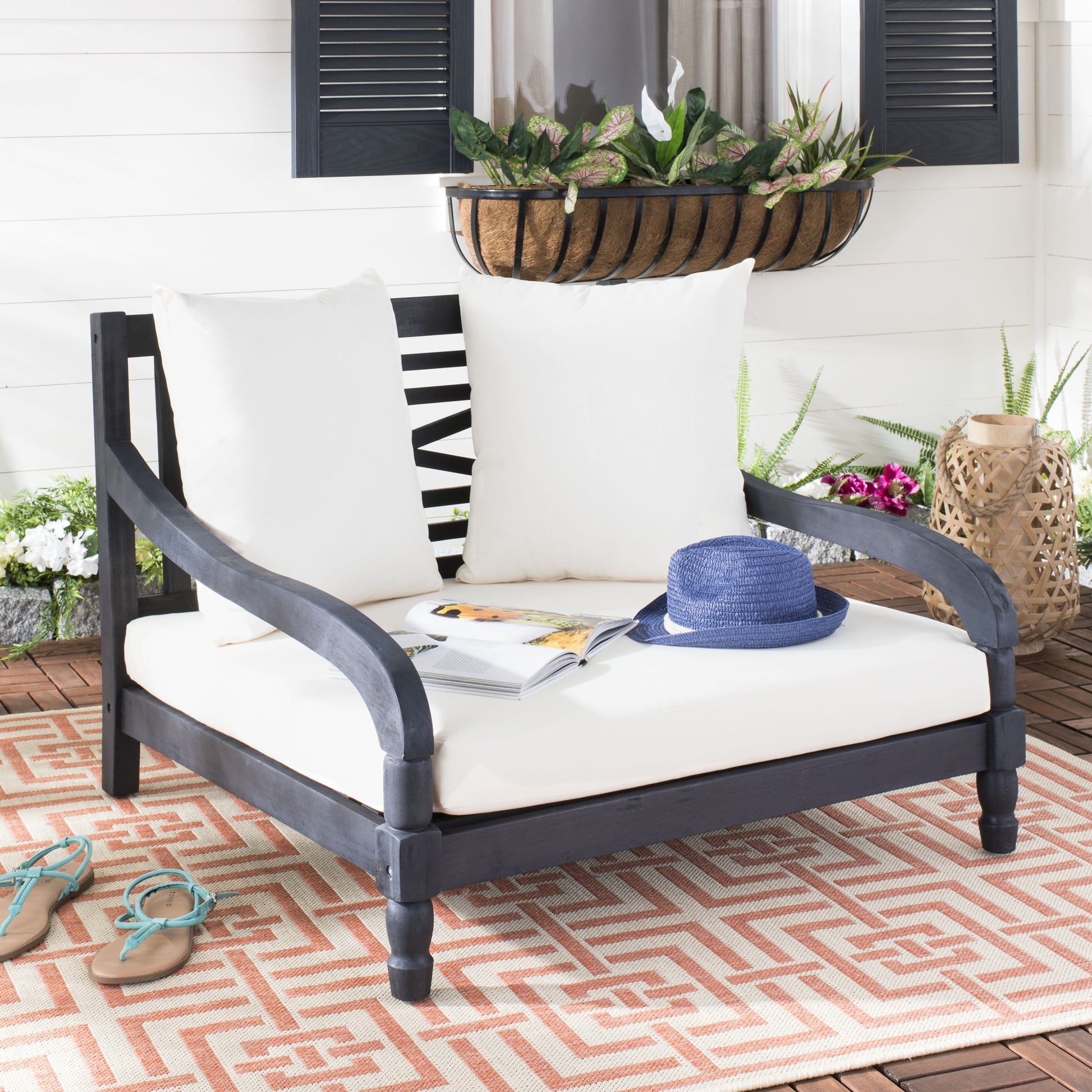 Marshall Lounger by HedgeApple Essentials. Made from unique in a modern style.