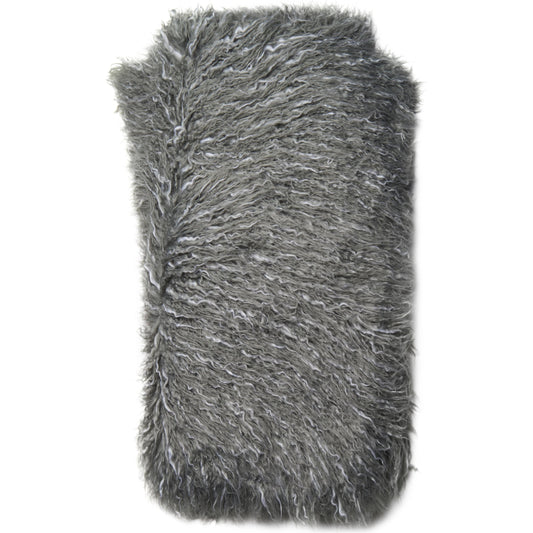 Pete T0032 Throw by Loloi. Made from acrylic, polyester in a modern style.