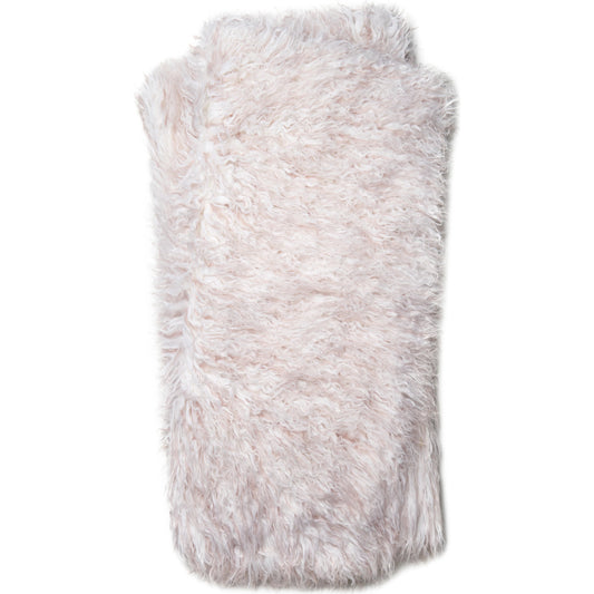 Pete T0032 Throw by Loloi. Made from acrylic, polyester in a modern style.