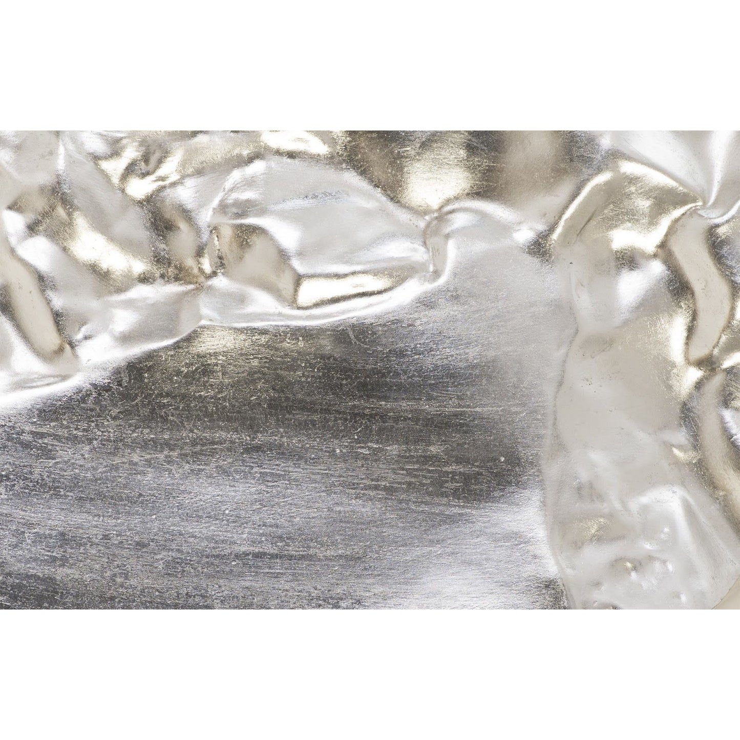 006 SR-820634 | Closeup | Mercury Round Silver Mirror by Phillips Collection in silver and silver leaf. Made from resin, resin composite in a modern style.