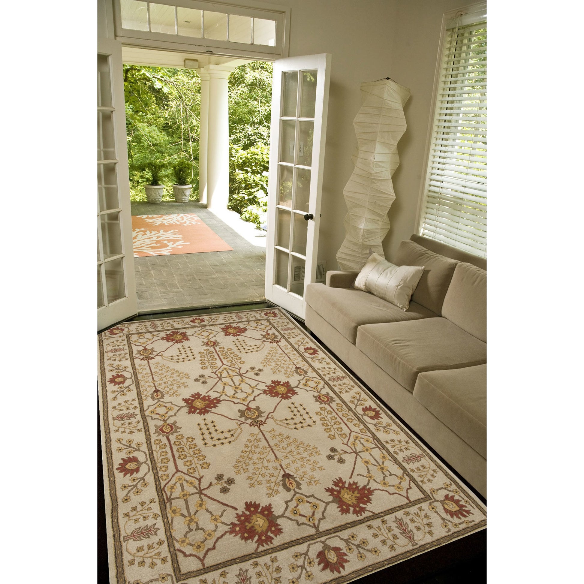 Poeme PM51 Rug by Jaipur Living. Made from 100% handspun wool in a traditional style.