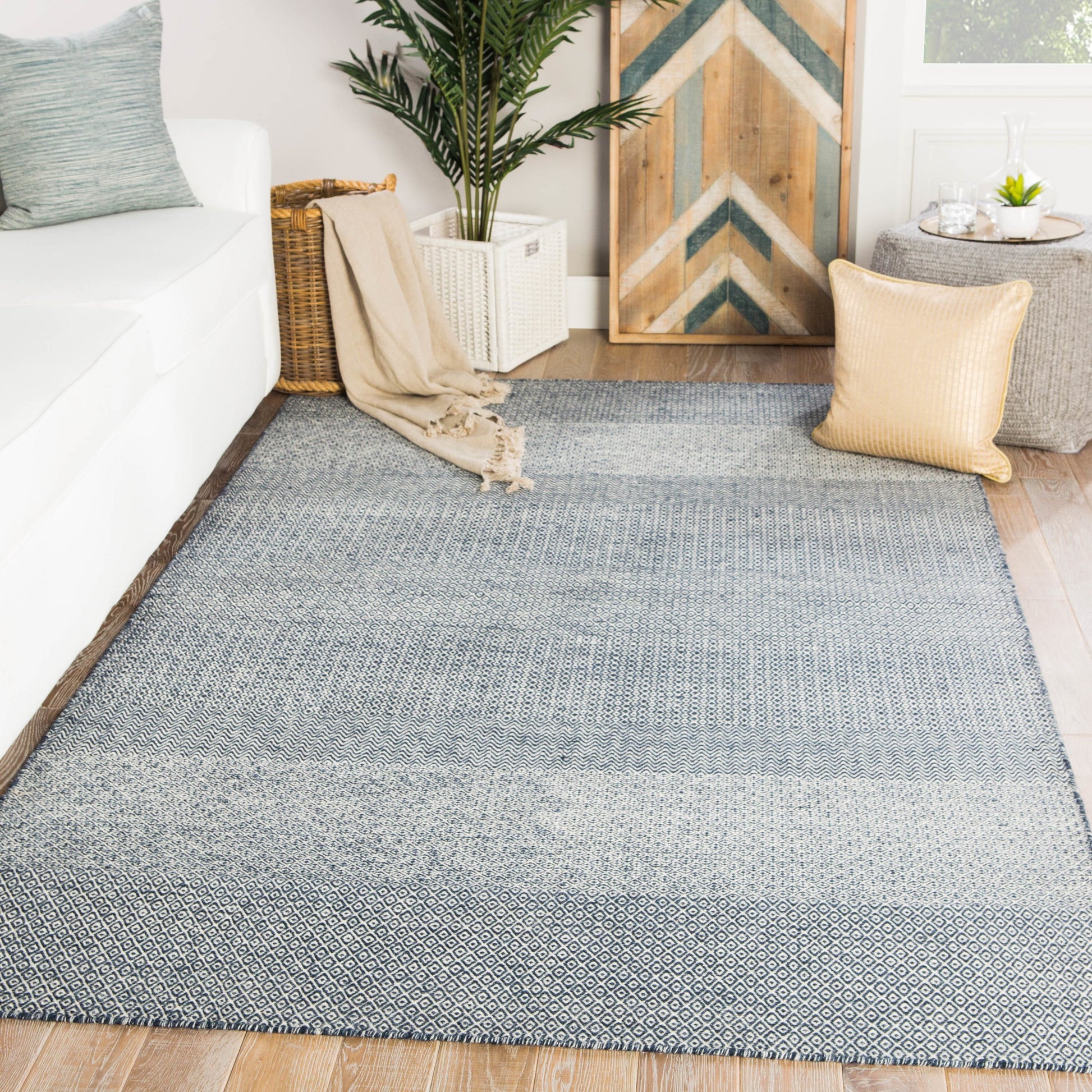 Poise POE05 Rug by Jaipur Living. Made from 100% wool in a unique style.