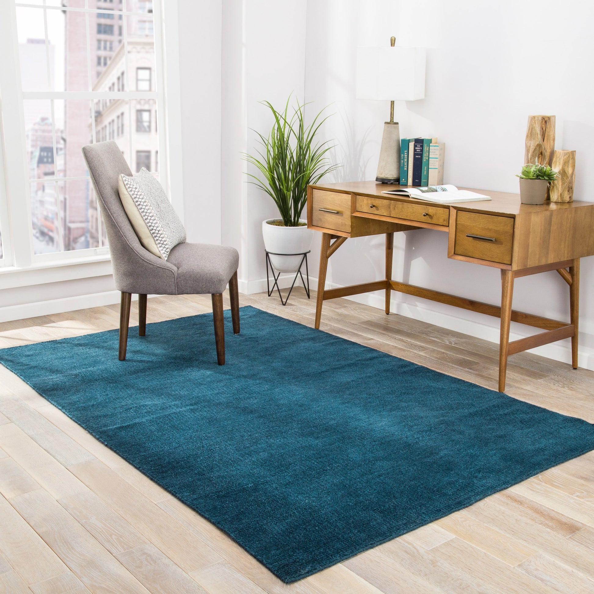 Rebecca RBC11 Indoor/Outdoor Rug by Jaipur Living. Made from 100% pet yarn in a unique style.