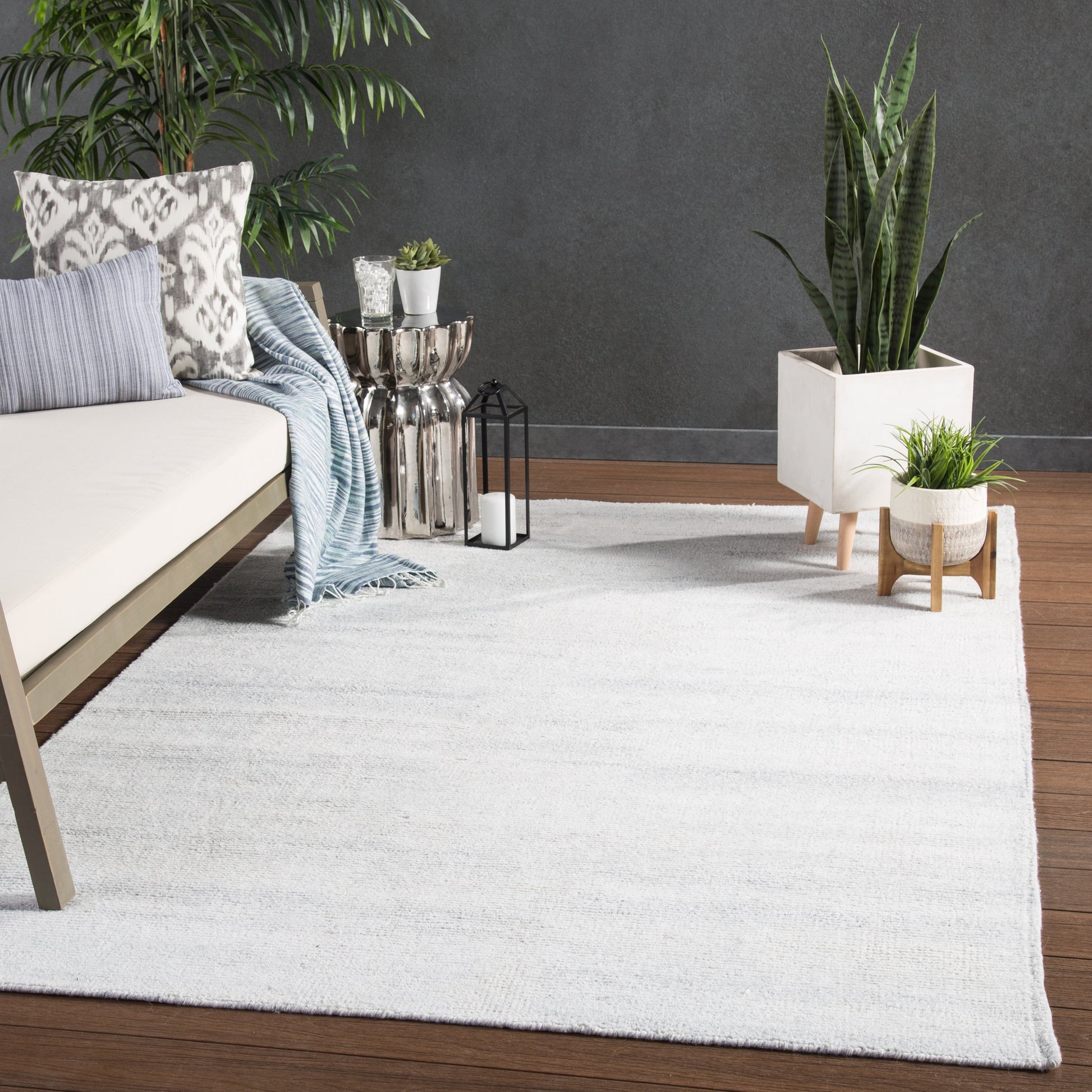 Rebecca RBC03 Indoor/Outdoor Rug by Jaipur Living. Made from 100% pet yarn in a unique style.