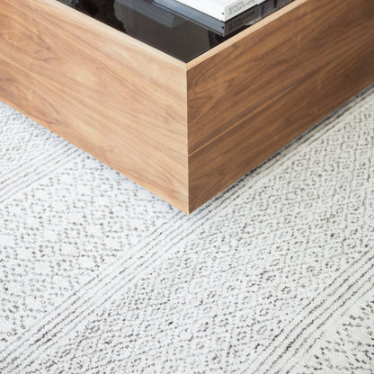 Rize RIZ02 Rug by Jaipur Living in ivory. Made from 100% wool in a unique style.