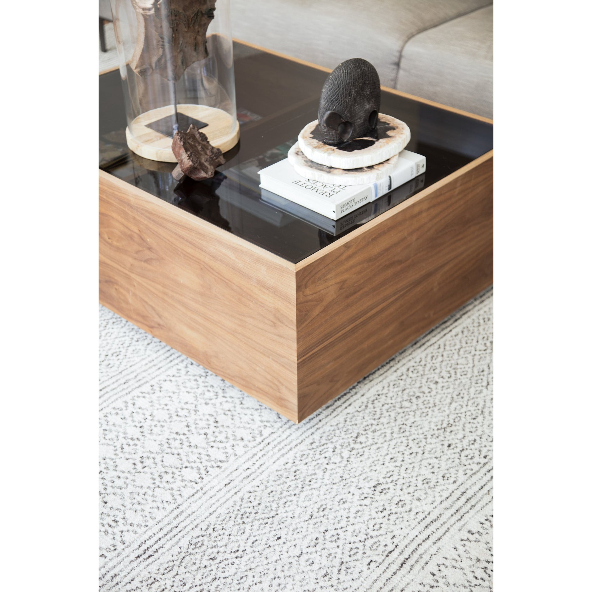 Rize RIZ02 Rug by Jaipur Living in ivory. Made from 100% wool in a unique style.