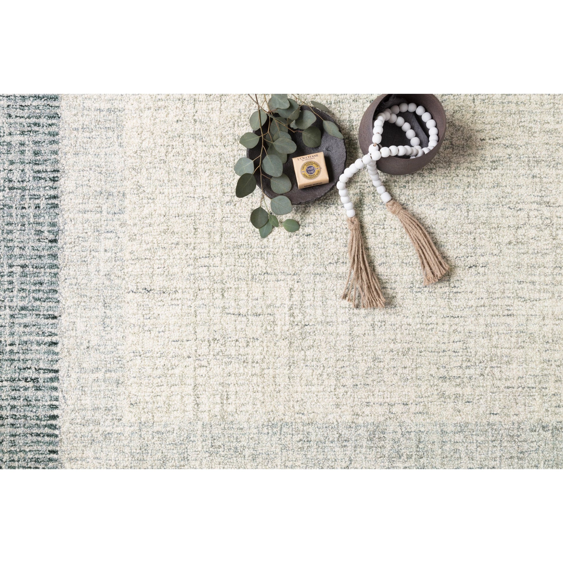 Rosina ROI-01 Rug by Loloi. Made from 100% wool in a cottage & farmhouse style.