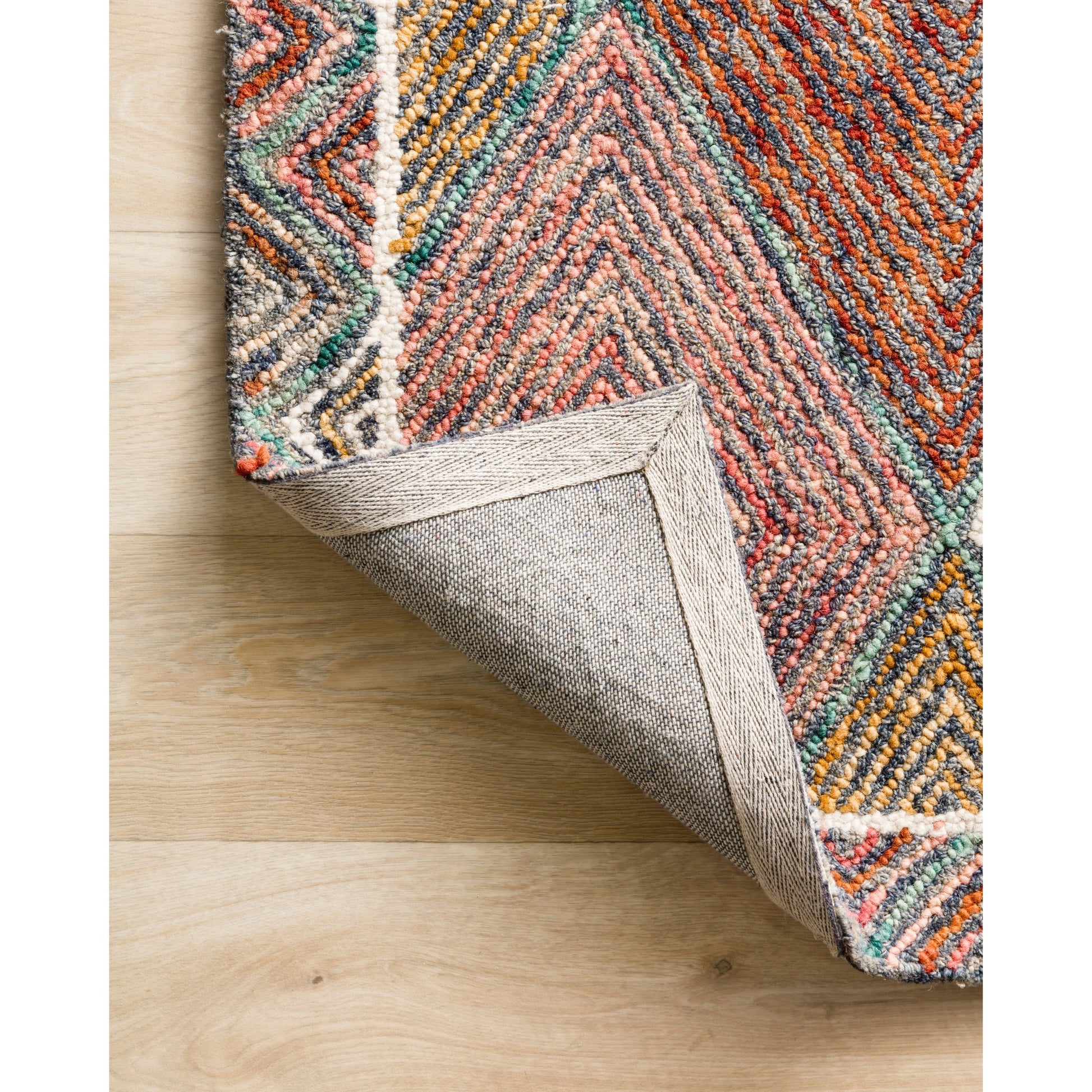 SPE-02 by Loloi II. Made from 100% wool in a modern style.